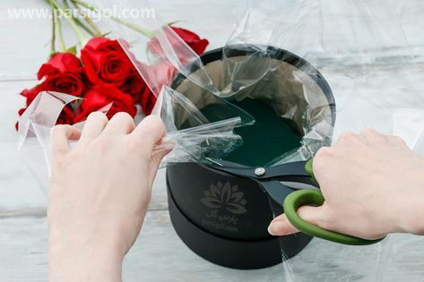 روش ساخت باکس گل هدیه و آموزش آنلاین ساخت جعبه گل رز